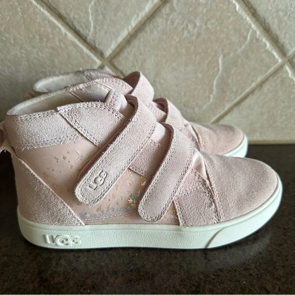 UGG Kids Blush Pink Glitter High-Top Sneaker size 2 Youth